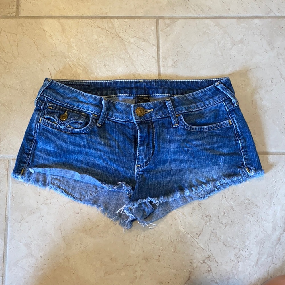 TRUE RELIGION SHORTS